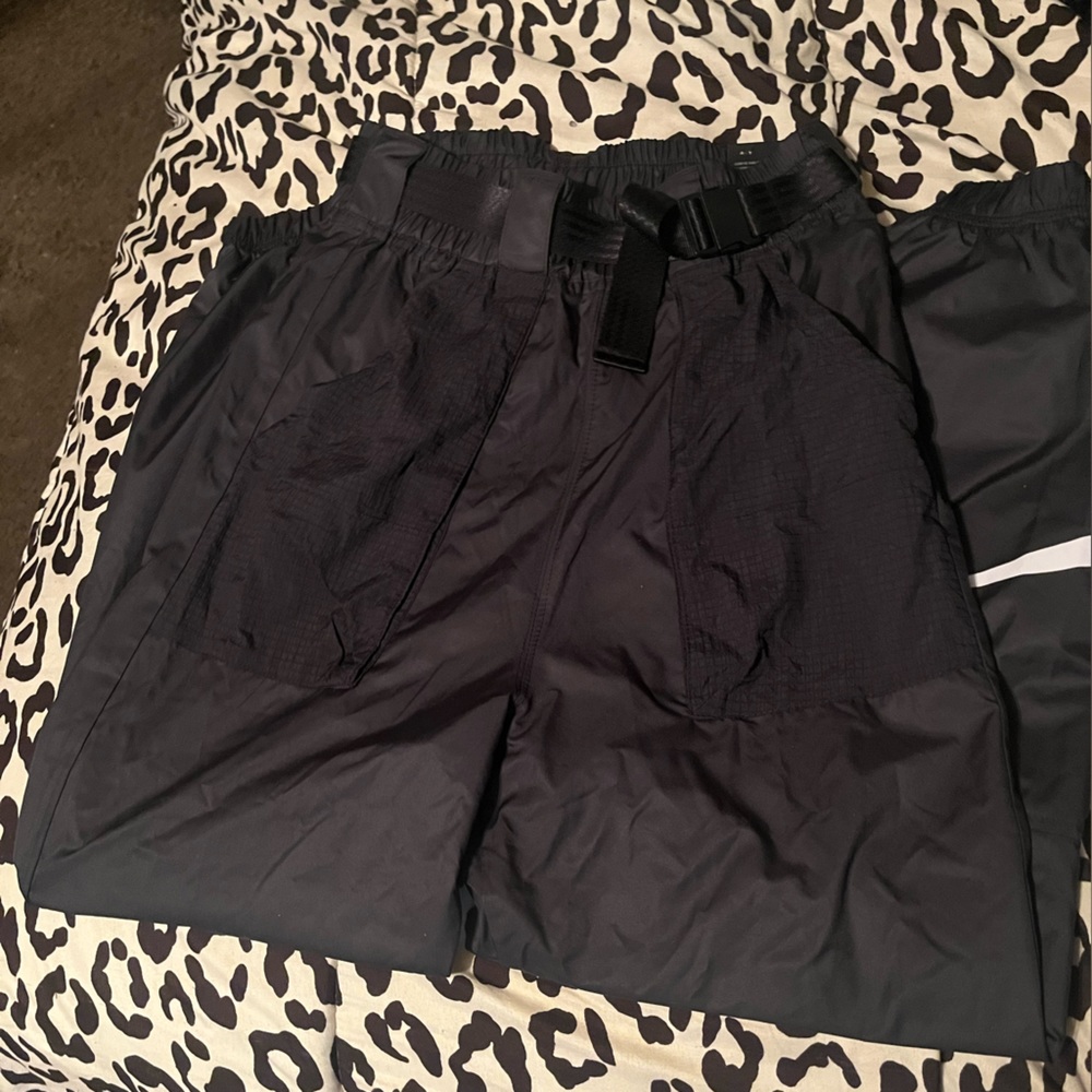 Nike windbreaker joggers NWT